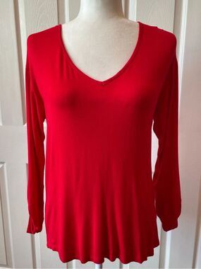 Pleione Red V-Neck Long Sleeve Tee